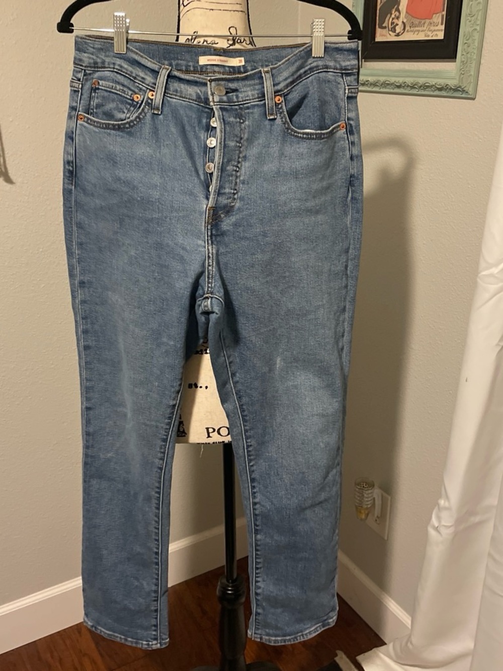 Levi's wedgie straight Light Blue High-Rise Button-Fly Jeans